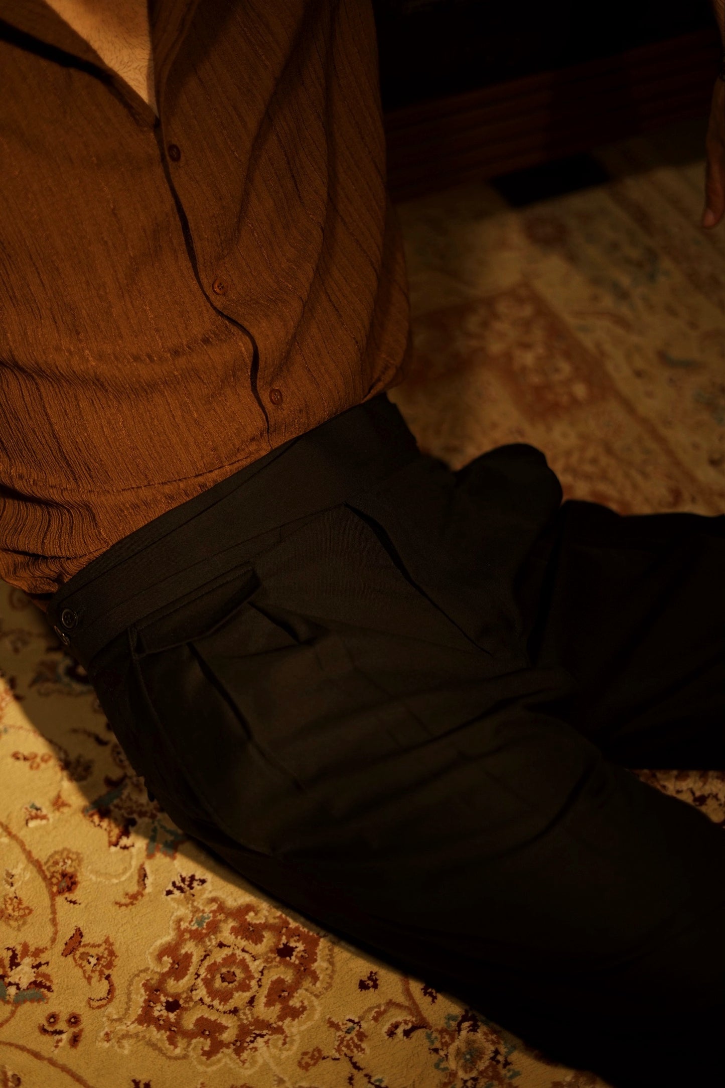 BLACK PLEATED PANT