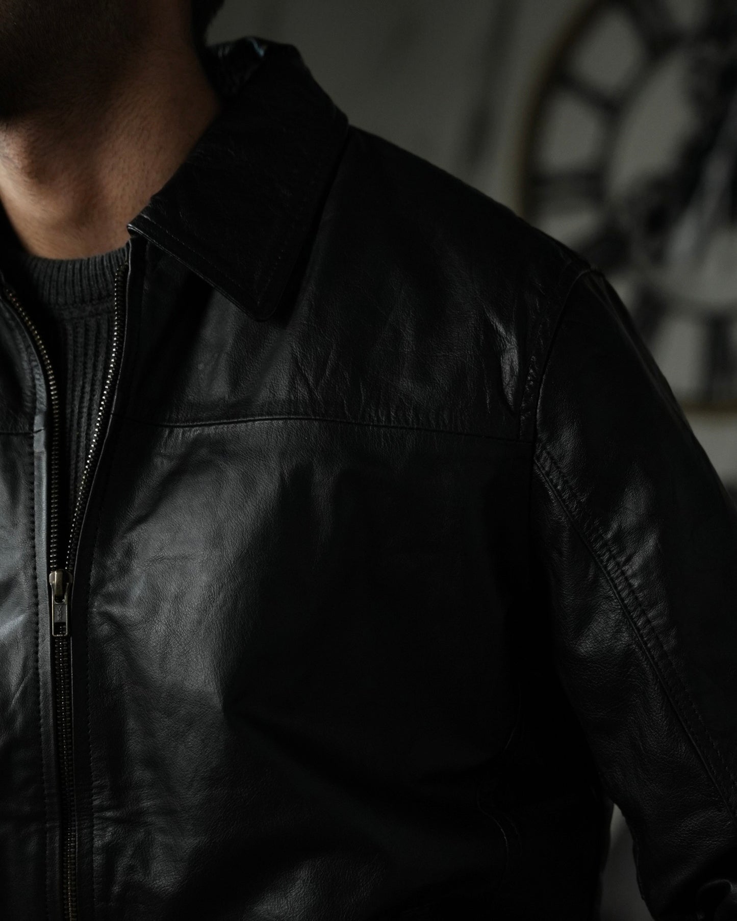 BLACK LEATHER JACKET