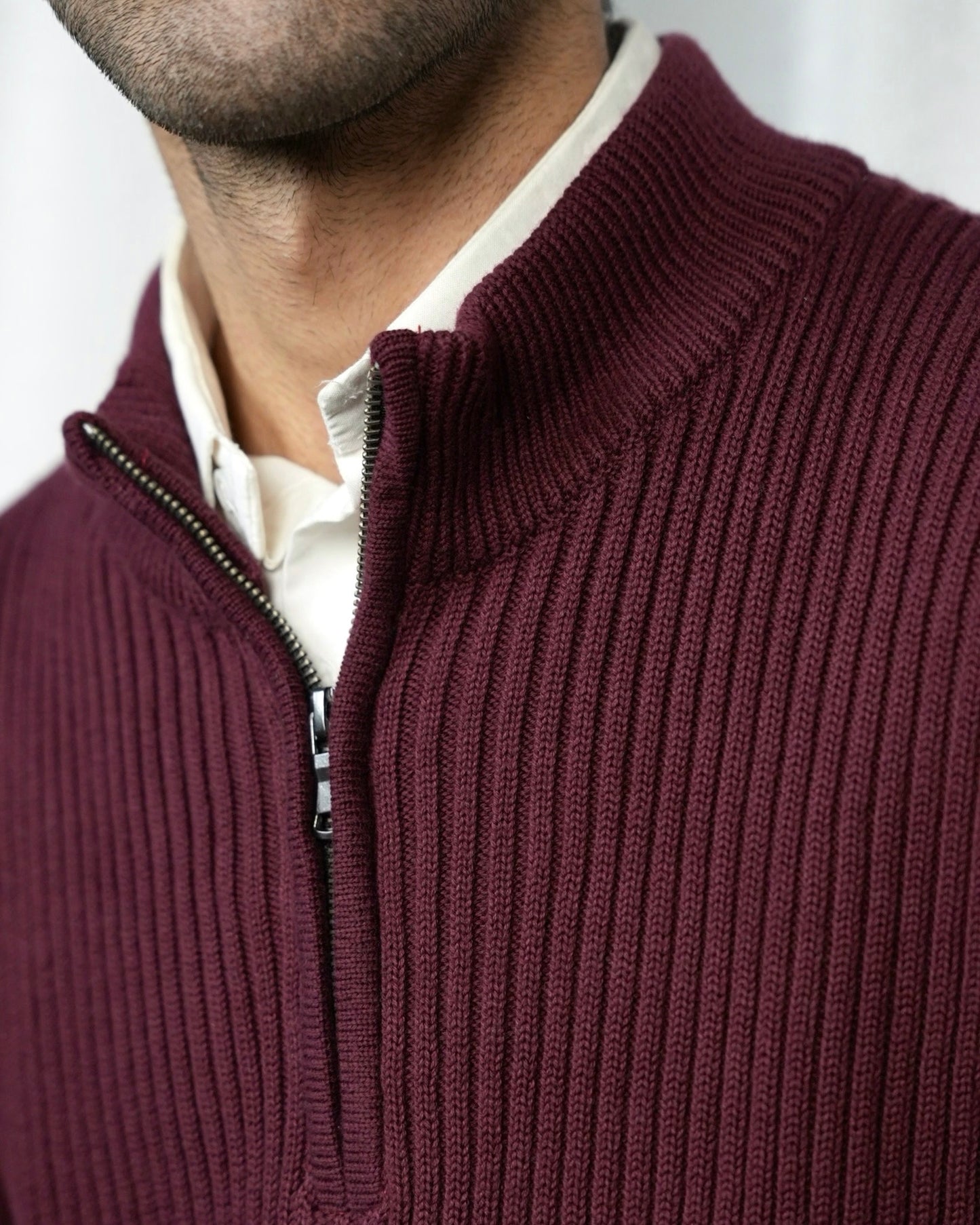 BURGUNDY KNITTED ZIPPER