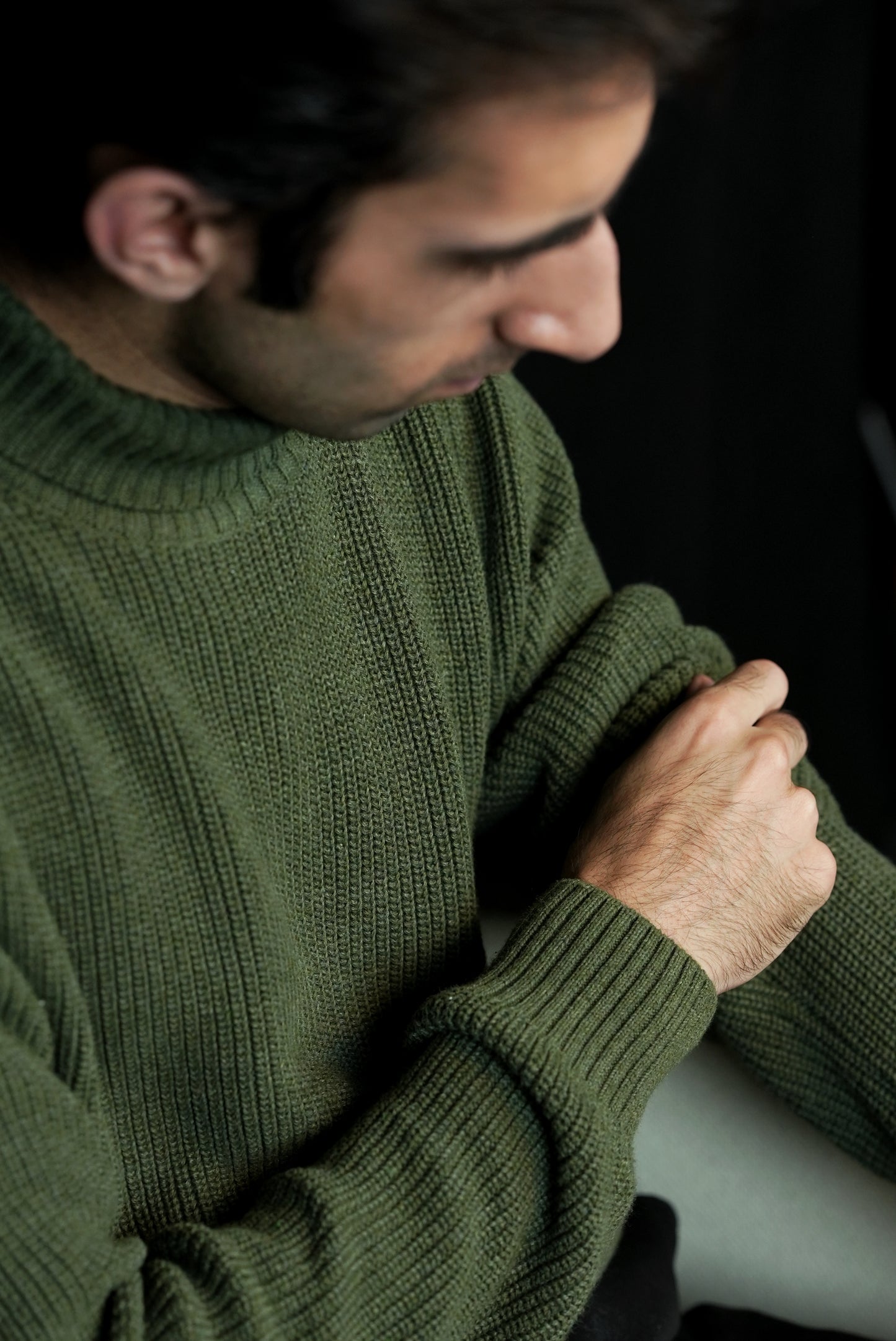 MOCK NECK SWEATER  | OLIVE GREEN