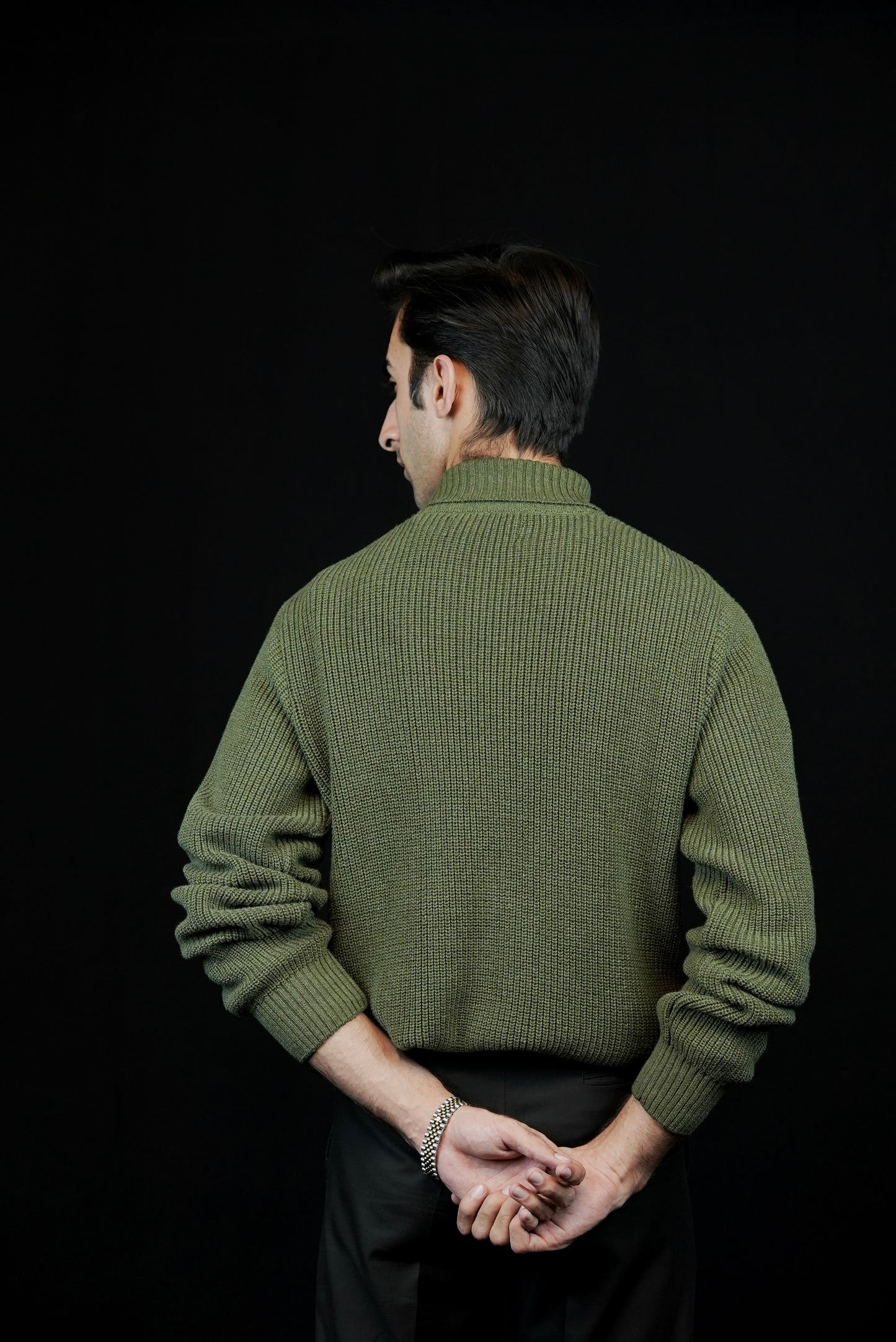 MOCK NECK SWEATER  | OLIVE GREEN