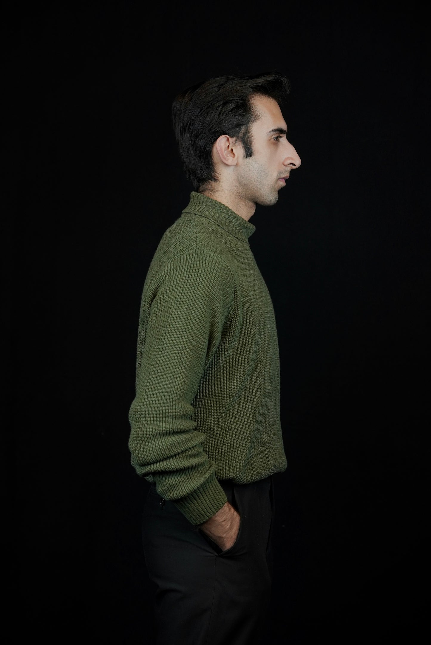 MOCK NECK SWEATER  | OLIVE GREEN