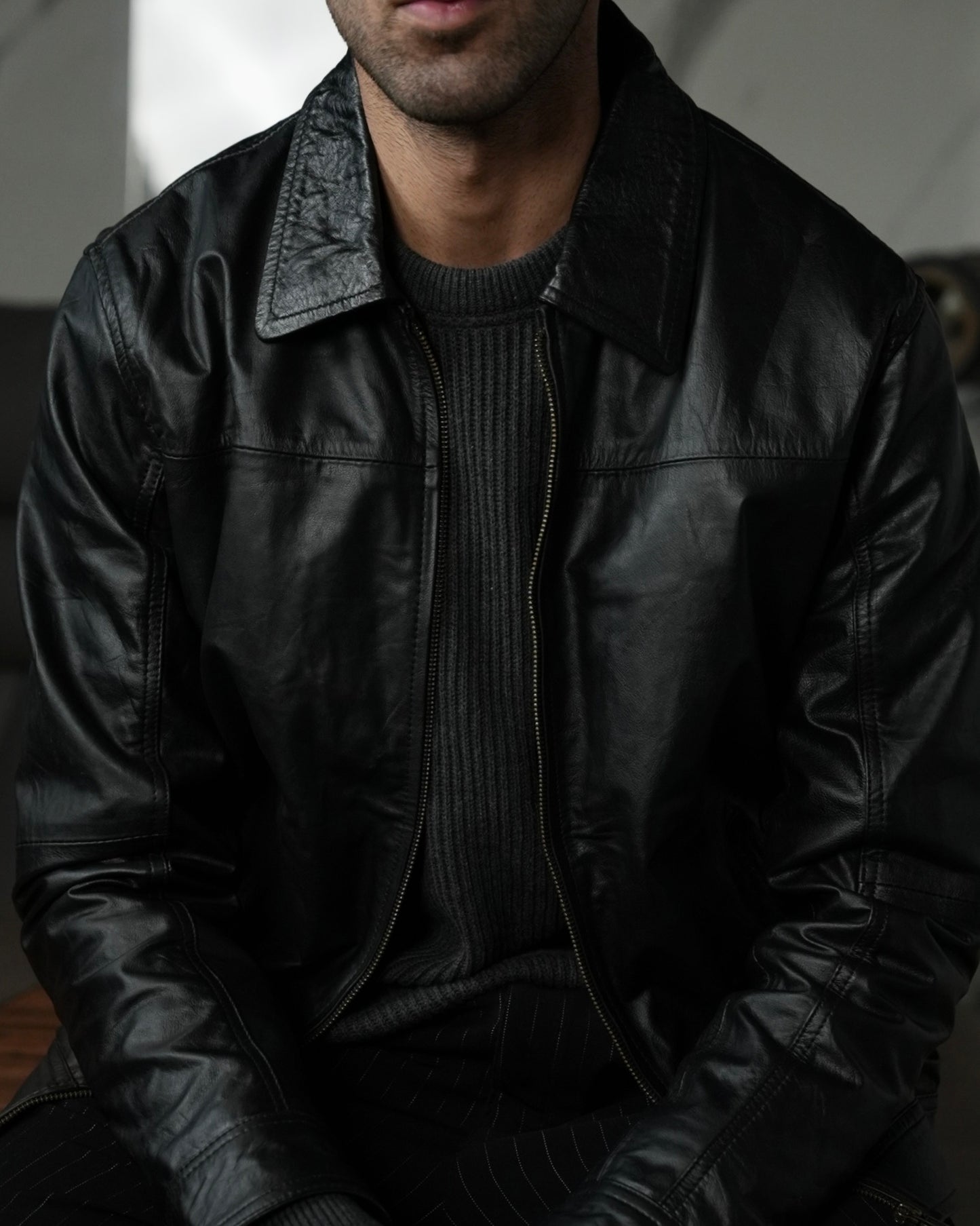 BLACK LEATHER JACKET