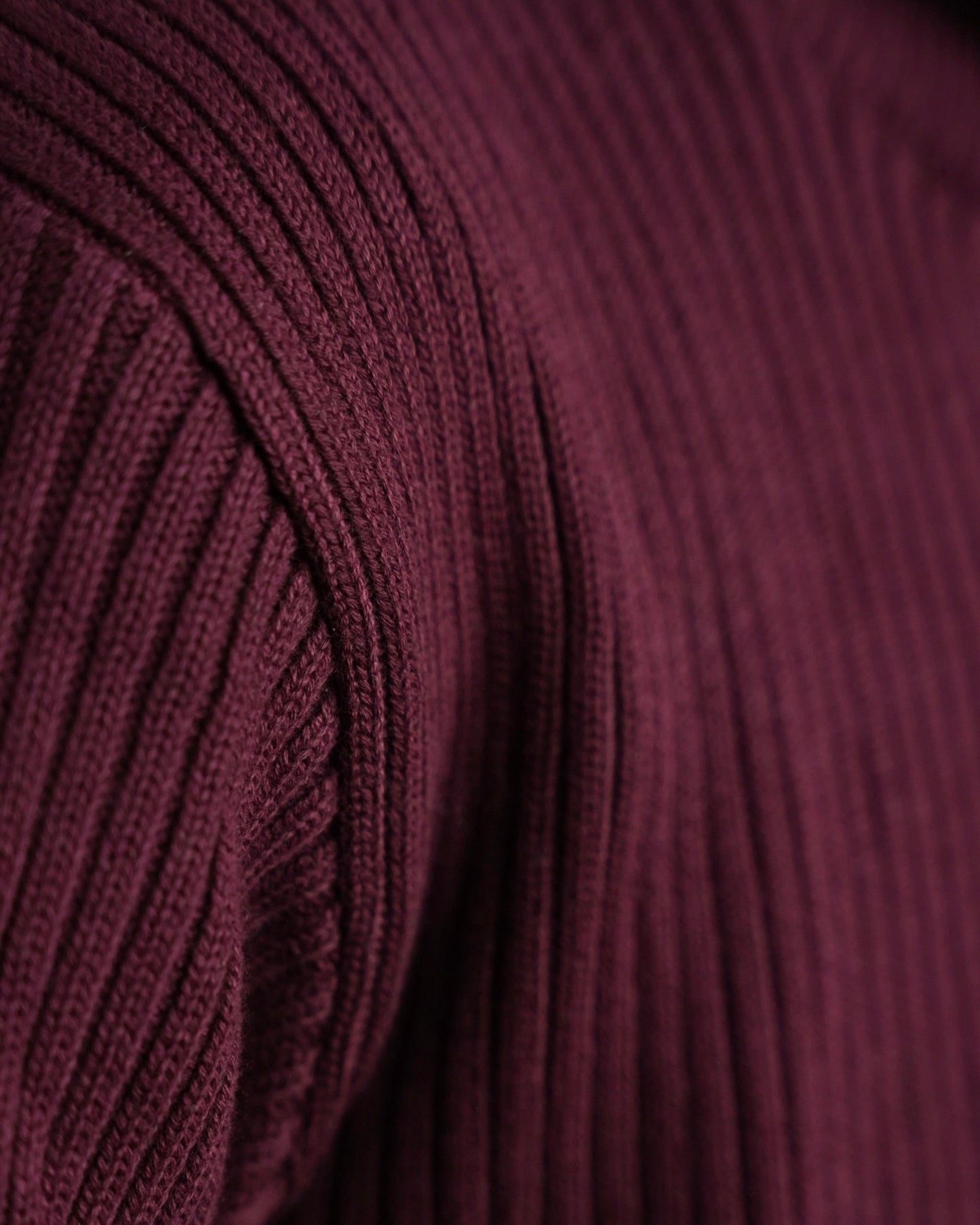 BURGUNDY KNITTED ZIPPER